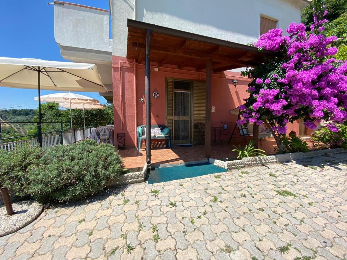 B&B Santa Lucia Silvi Paese Eksteriør billede