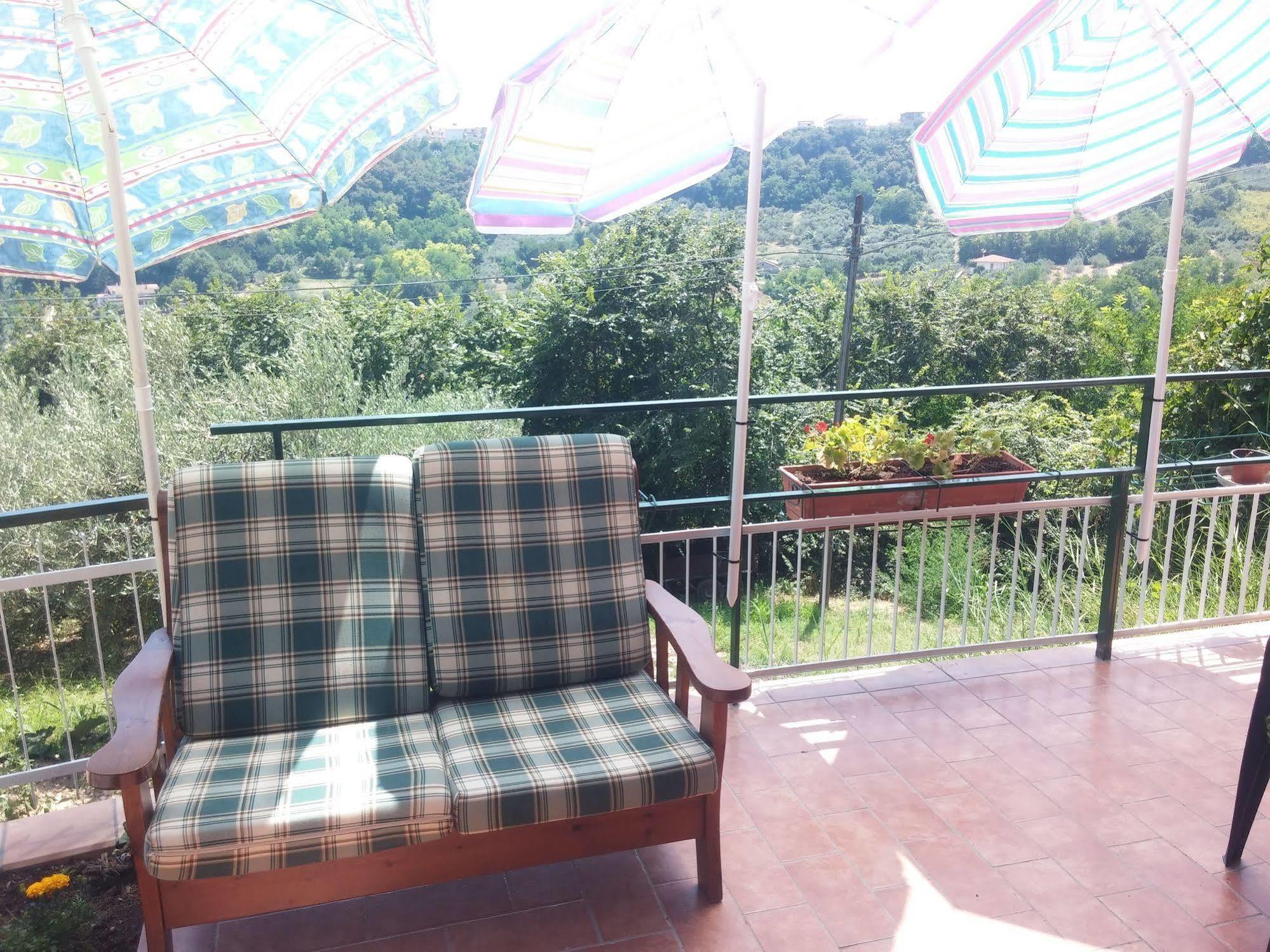 B&B Santa Lucia Silvi Paese Eksteriør billede