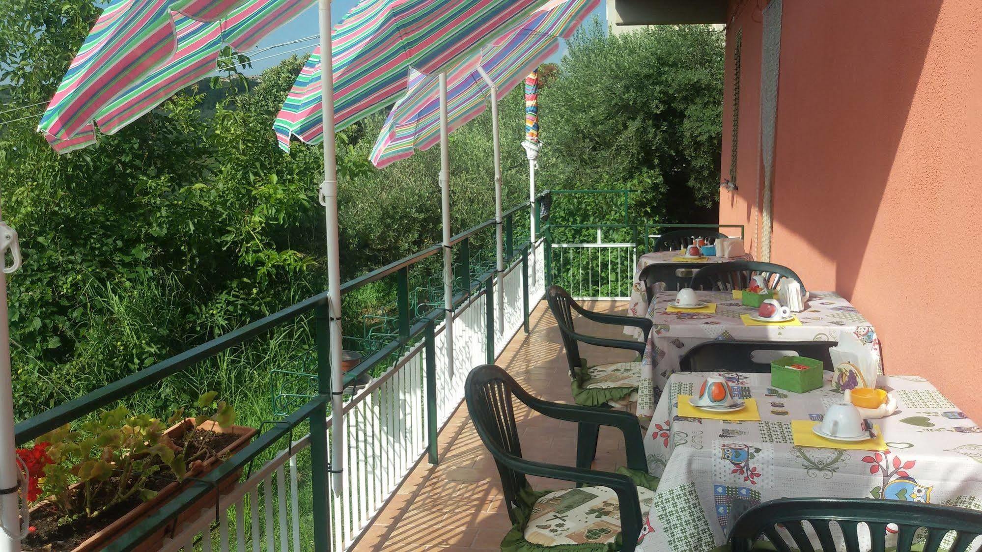 B&B Santa Lucia Silvi Paese Eksteriør billede